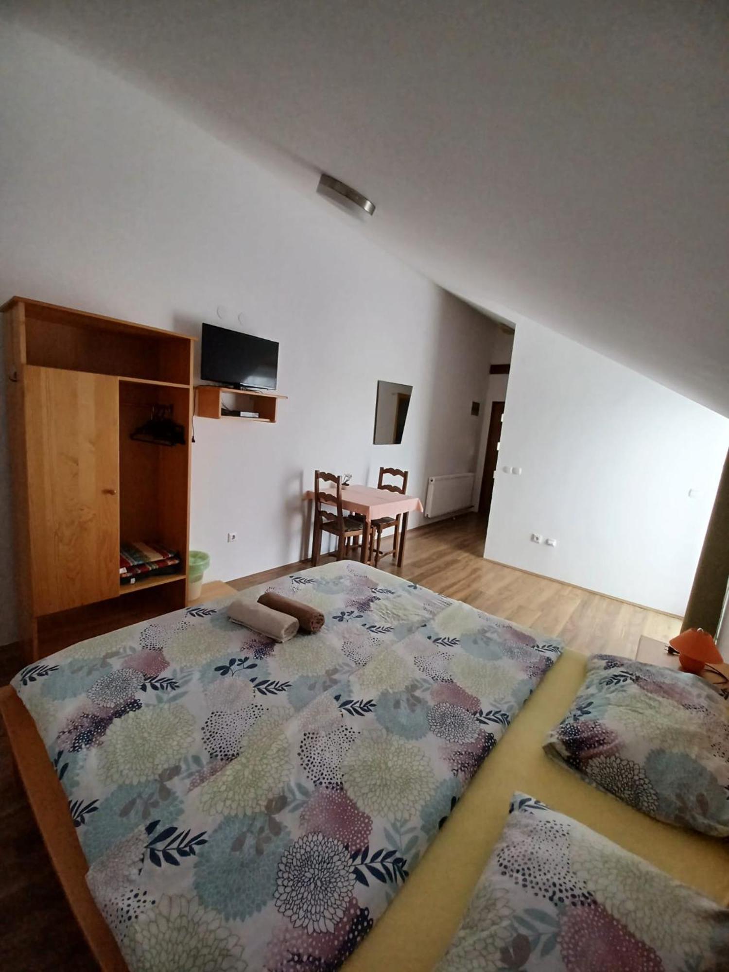 לינה וארוחת בוקר גרבובץ Bed & Breakfast Helena מראה חיצוני תמונה