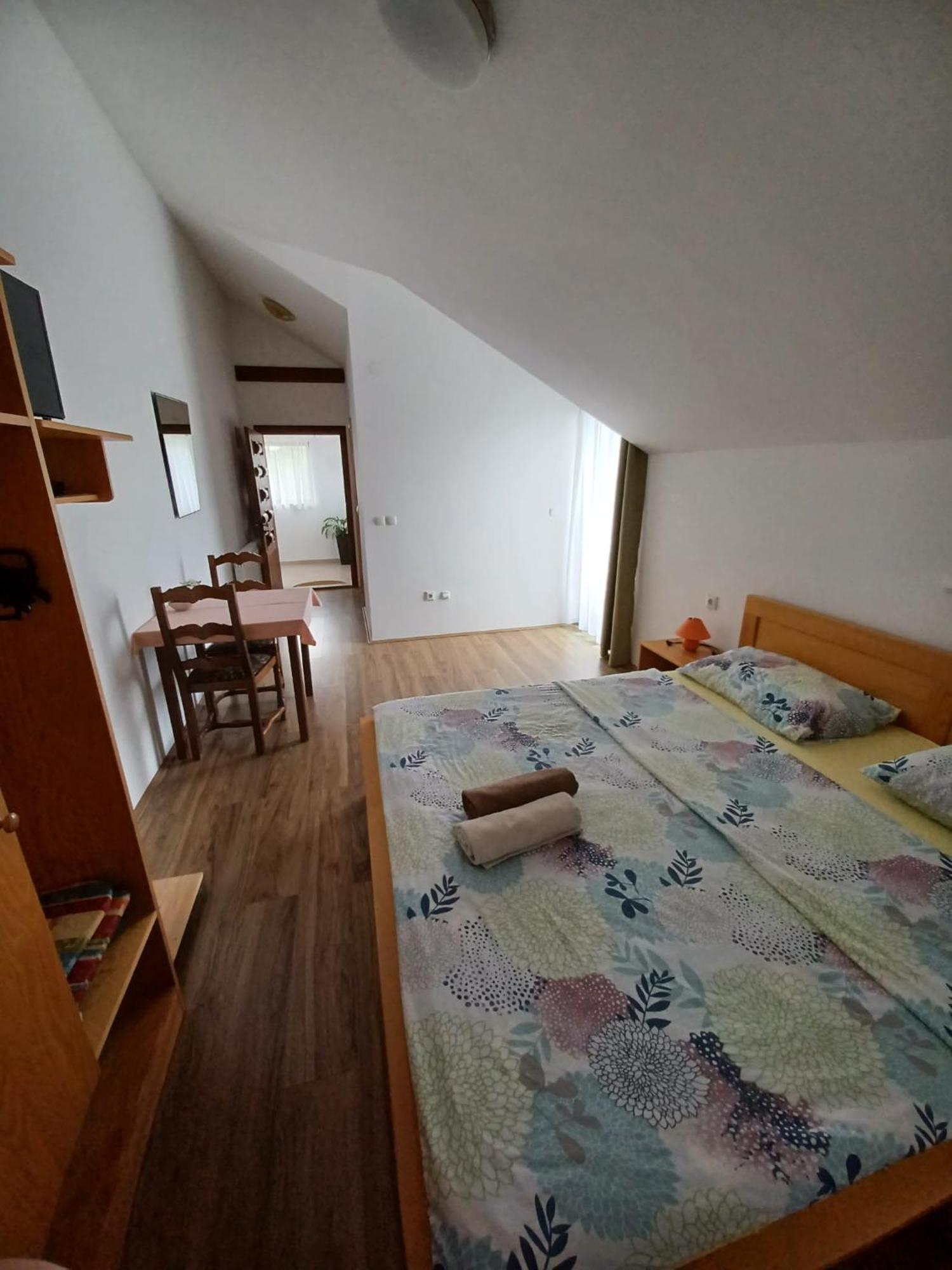 לינה וארוחת בוקר גרבובץ Bed & Breakfast Helena מראה חיצוני תמונה